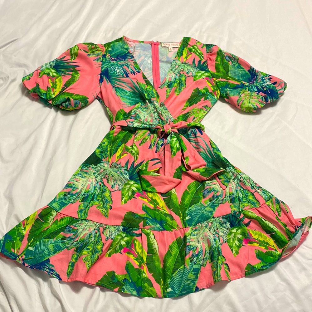 Flying Tomato Dress (purchased from Pink Lily), size Small, never worn